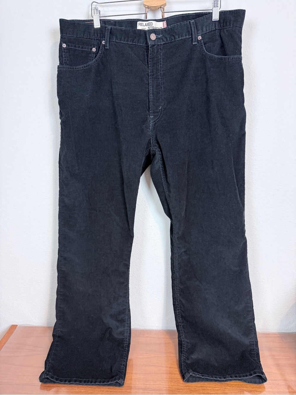 Levi's 559 Black Corduroy Men's Relaxed Straight Pants 42x32